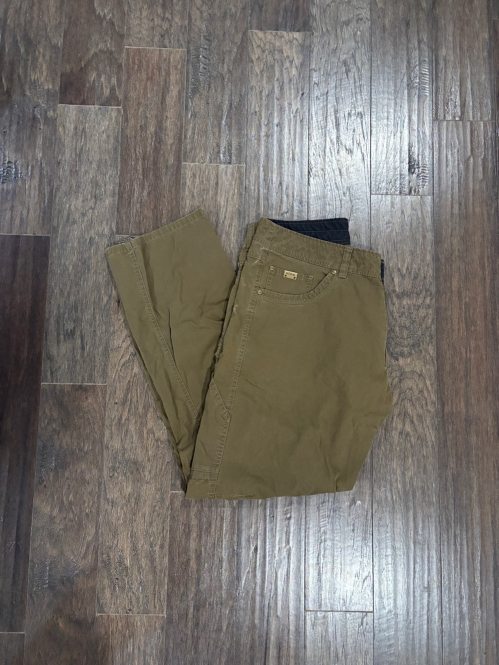 Kuhl Men's Olive Green Chino Pants